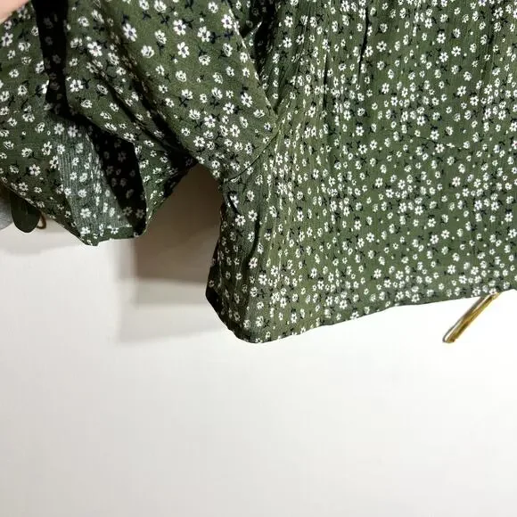 NWT Green Floral Pull On Shorts - Picture 4 of 5